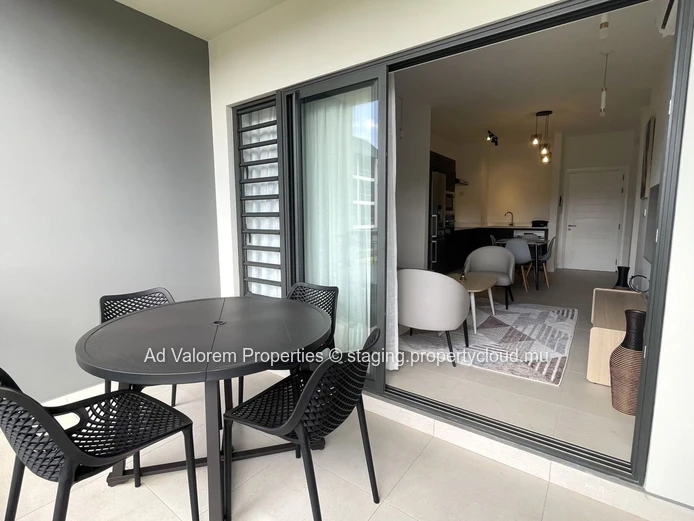 New 2-bedroom apartment with swimming pool – Secure residence in Beau Plan Smart City