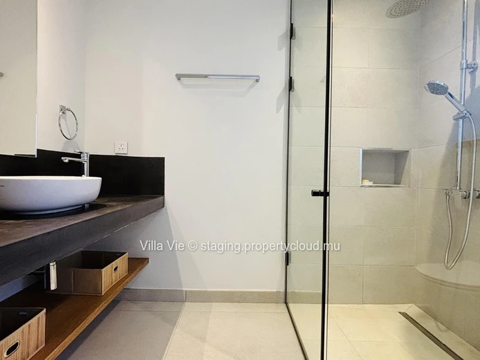 Poste Lafayette - Beautiful 3-bedroom en-suite beachfront apartment