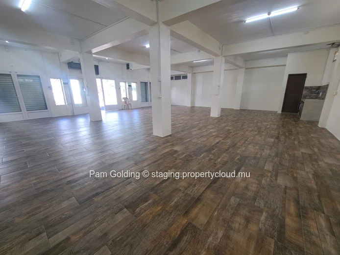 Commercial space of 128sqm for rent in Curepipe