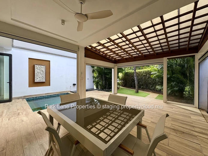 Live the Marina Lifestyle – 3-Bedroom Townhouse with Plunge Pool & Private Mooring