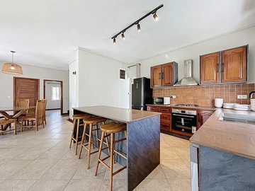 4 Bedroom Apartment