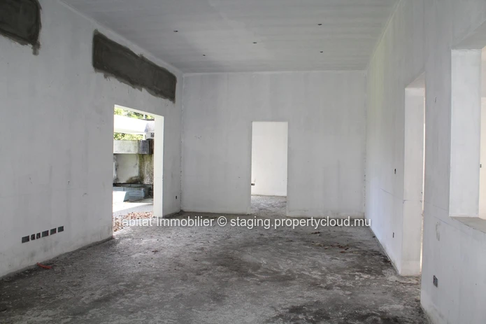 FOR SALE - House to be completed from 836 m2 in Floréal. 