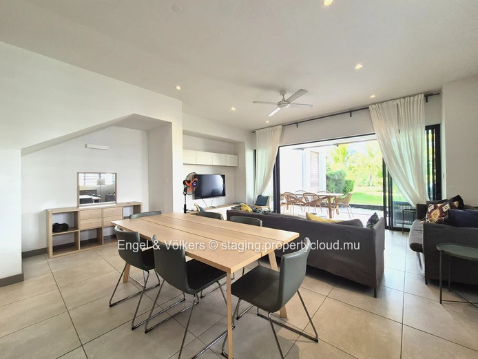Fully Furnished 3 bedroom Duplex in Waterfront Residence