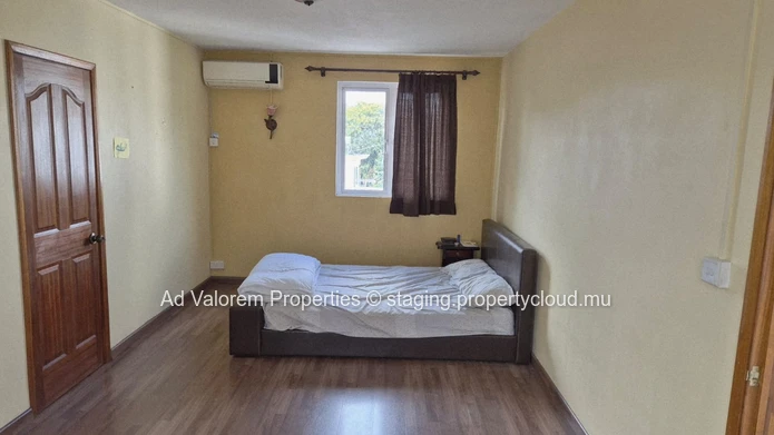 Maison à vendre à Candos – Idéale pour famille multigénérationnelle