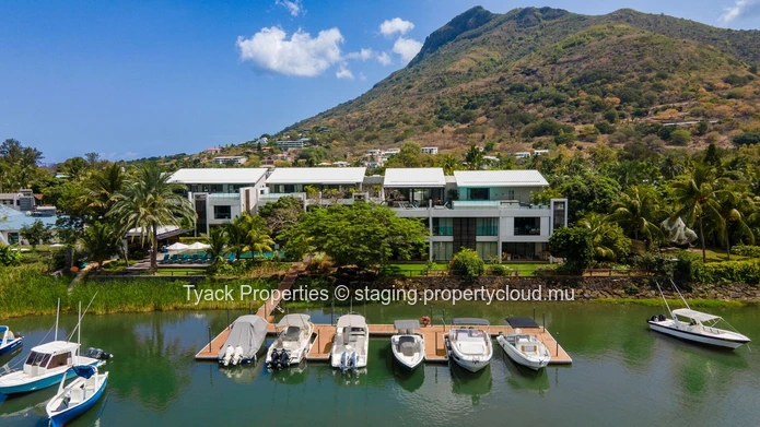 PDS Penthouse for Sale – Waterfront Luxury in Rivière Noire