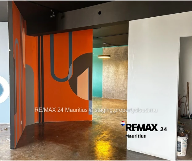 Discover a prime commercial rental/sales opportunity in the vibrant Terre Rouge. 2
