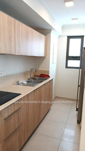 Appartement Pieds dans l’Eau Entièrement Meublé à Vendre – Résidence en Pleine Propriété