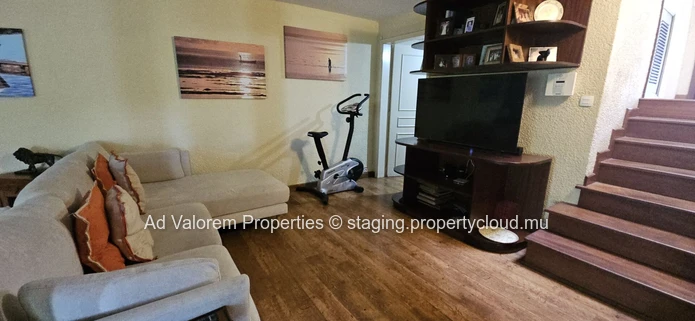 Charmant Duplex à Vendre à Floréal