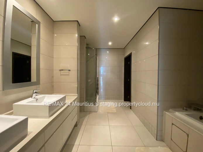 Luxury Apartment with Seaview in Grand Baie La Croisette