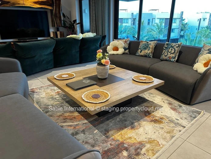 Luxury Penthouse with Sea Views & Rooftop terrace pool.
