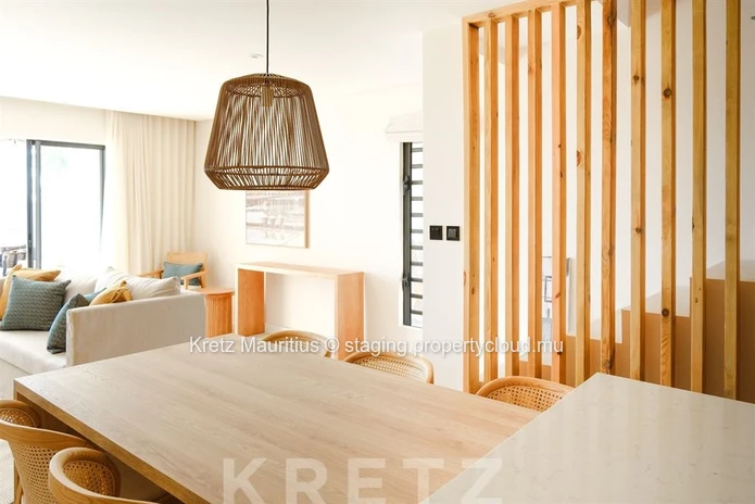 Beachfront Duplex with Panoramic Lagoon Views