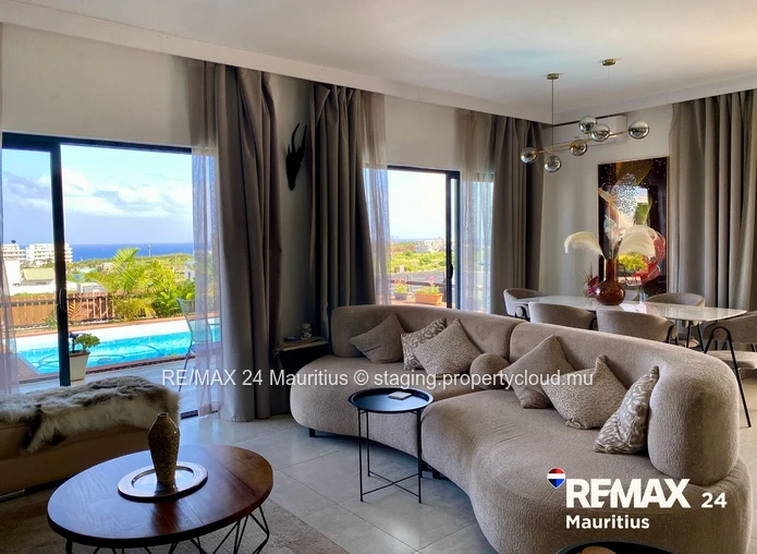 3-Bedroom Villa with Sea Views in Gated Community