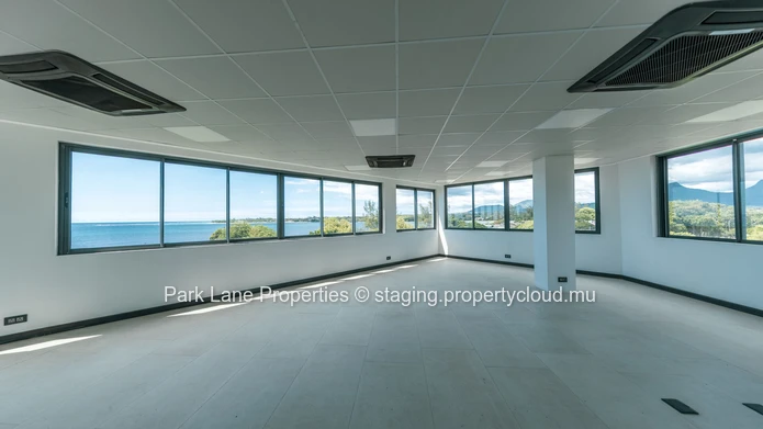 High-end offices with sea view