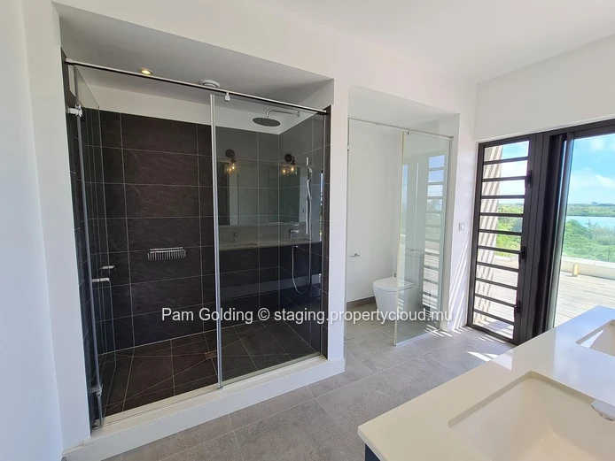 Penthouse spacieux de 3 chambres avec vue sur le lagon à vendre à St. Antoine Residences – Côte Nord de l’île Maurice