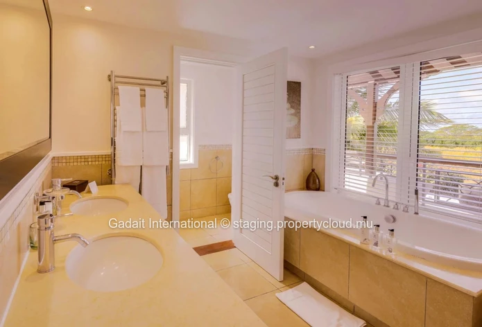 Luxury Villa with Pool & Golf View for Sale | Heritage Valriche – Bel Ombre