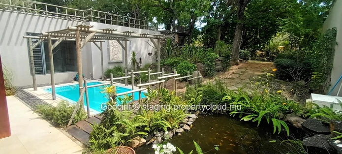 Petite Rivière Noire Domaine de Palmyre Maison de plain-pied de 3 càc 3sdb séjour salon bureaux piscine sur 39.5 perc... (Mandat exclusif)