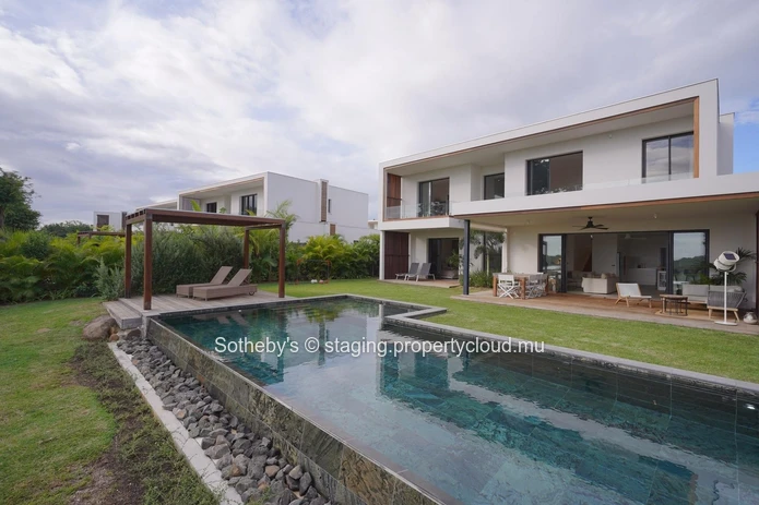  Villa Naiad