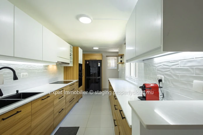 À LOUER – Maison familiale rénovée avec dépendance et grand jardin – Calodyne (Quartier des Lauriers)