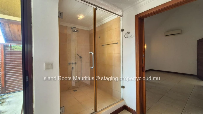 Luxury villa for rent in Pereybère!
