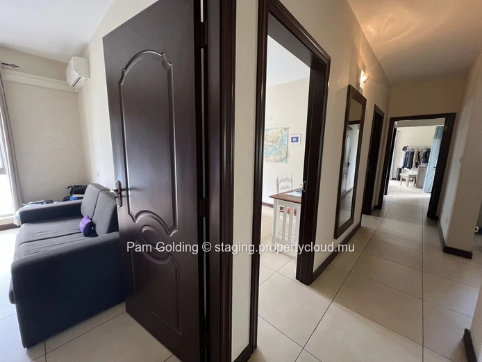 3 Bedroom Apartment minutes from the beach in Tamarin