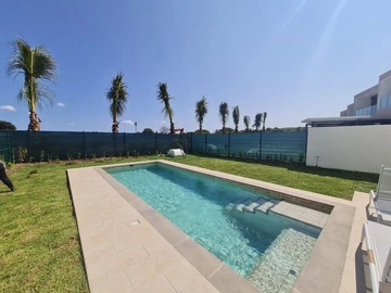 3 Bedroom Townhouse, Duplex