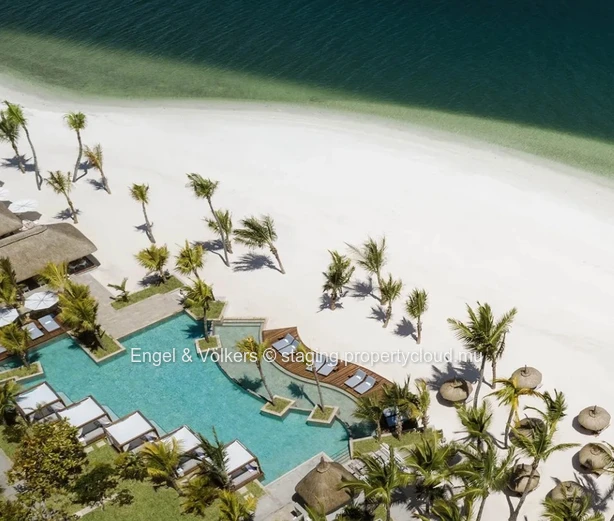 Unparalleled Luxury Villa with Hotel access