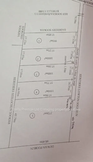 Terrain résidentiel de premier choix à Plaine des Roches, 990m², plat et boisé, vues ouvertes, Rs 2.7M