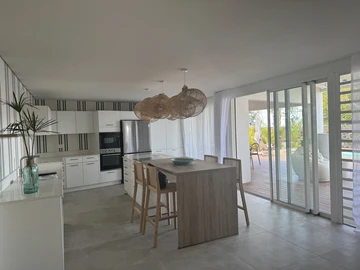 4 Bedroom Villa