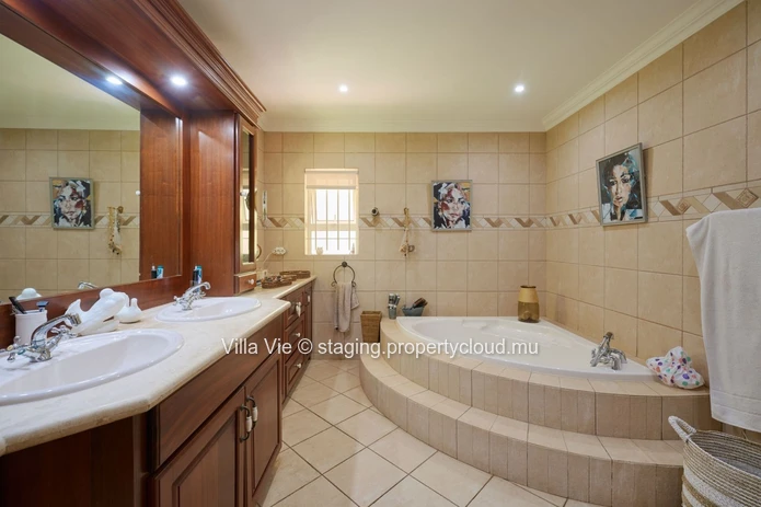 Belle Vue - Magnifique maison avec piscine de 4 chambres