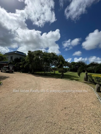 Luxury Villa for Rent – Gated Community, North Mauritius 