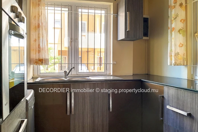 Triplex in a 24/7 secure residence with shared swimming pool