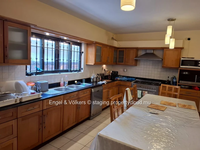 For Sale: Stunning Waterfront Property in Albion
