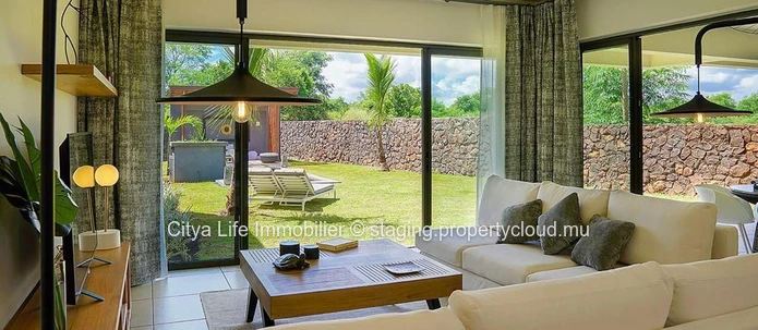 Exceptional Villa In Royal Park