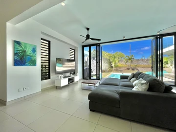 4 Bedroom Villa