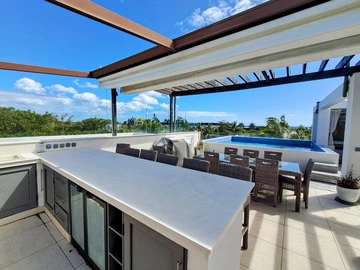 3 Bedroom Commercial Property