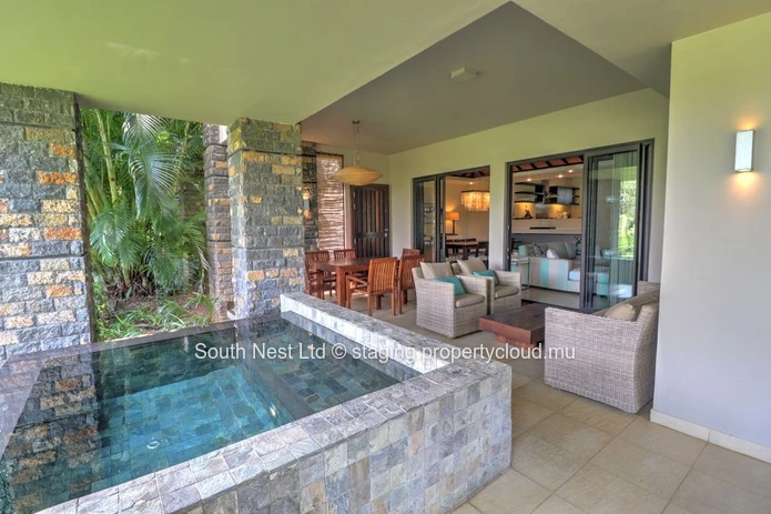 Golf view apartment in a golf and seaside estate
