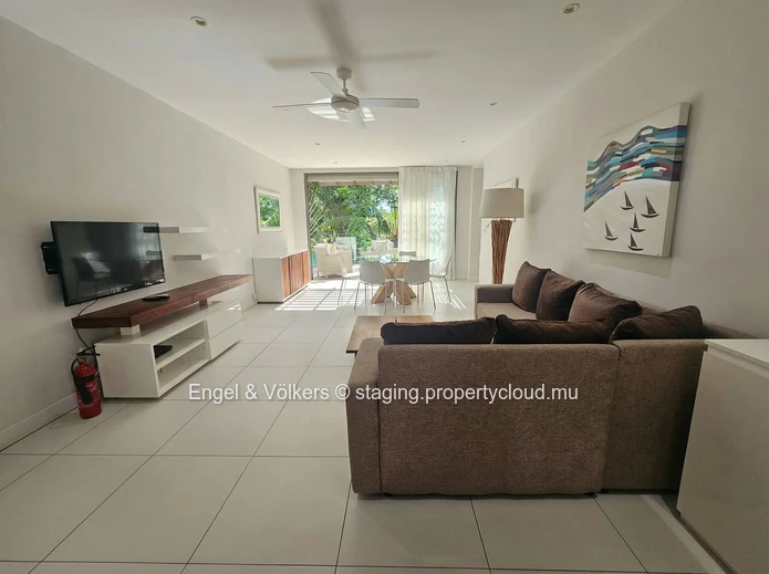 Elegant 3-Bedroom Waterfront Apartment with Scenic views