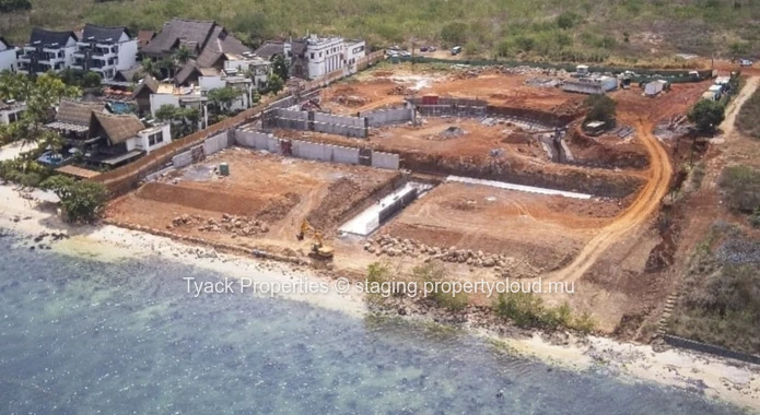 Beachfront Penthouse for Sale in Balaclava – Luxury R+2 Living by the Ocean