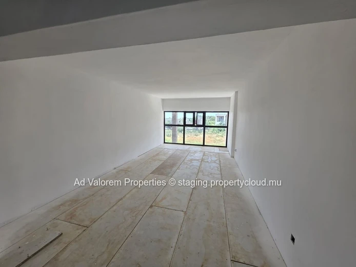 For Sale – 3-Bedroom Apartment in Albion