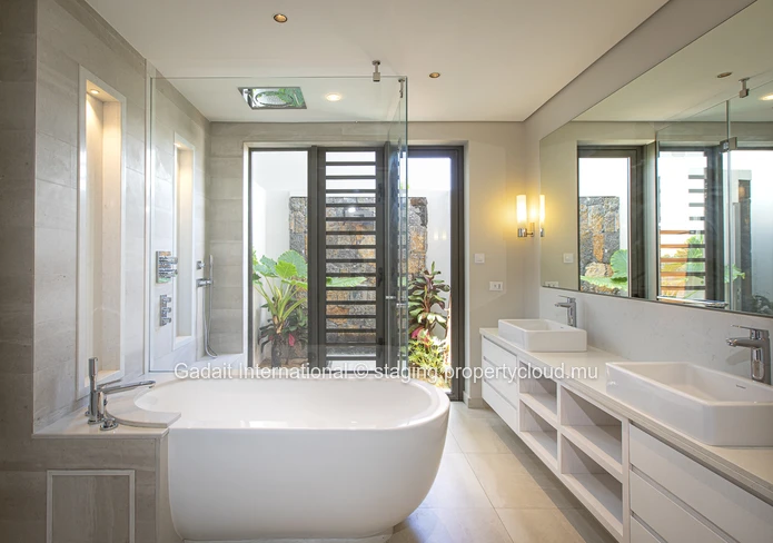 Villa contemporaine haut de gamme à Anahita, golf & spa, piscine privée, jardin tropical