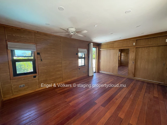 For Sale - Elegant 4-Bedroom house in Tamarin