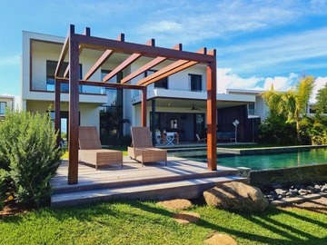 4 Bedroom Villa