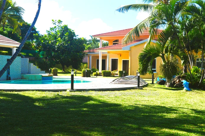 Vous êtes à la recherche d'une maison familiale spacieuse, saisissez l'opportunité de devenir propriétaire de cette b...