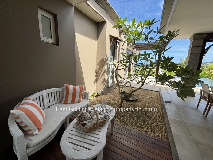 A contemporary style villa stylishly furnished – ready to move in.