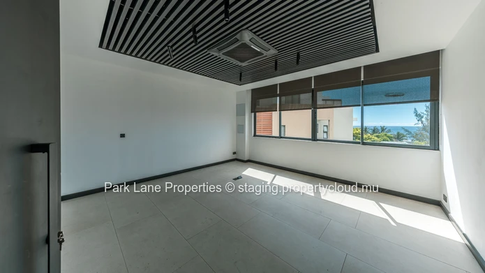 High-end offices with sea view