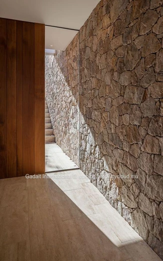 Villa I6 : exceptional bioclimatic villa of 542m² at Beau Champ