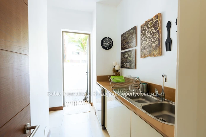 Villa PDS à vendre à Péreybère, 416m², 3 chambres, piscine privée, Vue mer, Proche Golf, Meublé.
