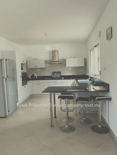 Charming 3-Bedroom RES Villa with Pool Near the Beach – Pointe aux Piments