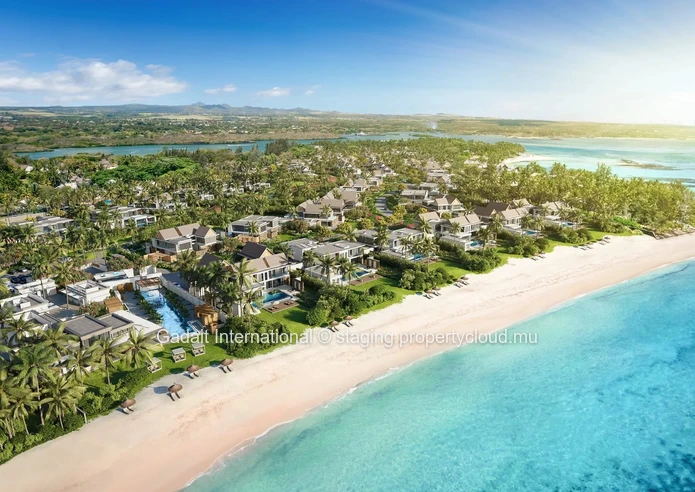 Luxury villa for sale in Belle Mare, Mauritius with direct access to the beach