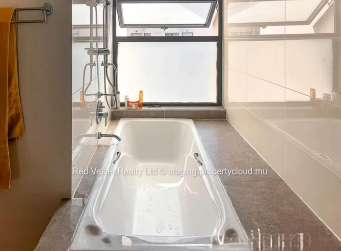 Penthouse for Rent in Sodnac | 4 Bedrooms | Large Terrace with Jacuzzi